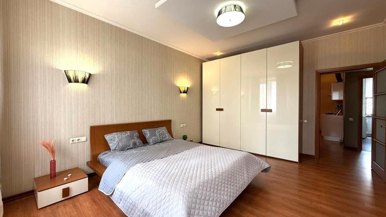 Apartamento Mironositskaya 75 Jarkov Exterior foto